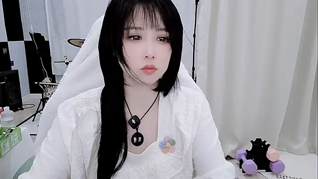 Vaness-a online show from May 18, 1:06 am