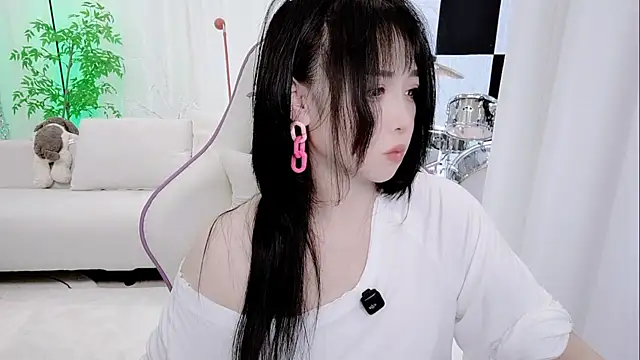 Vaness-a online show from November 18, 3:48 pm