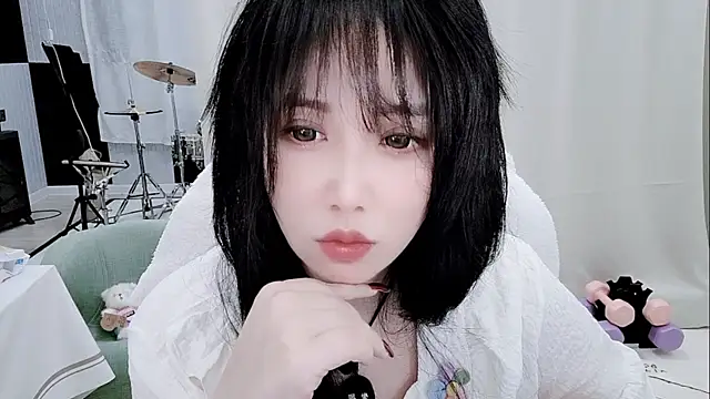 Vaness-a online show from August 4, 9:52 pm
