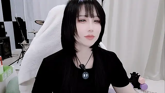 Vaness-a online show from May 17, 12:49 pm