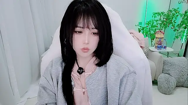 Vaness-a online show from February 11, 3:12 pm