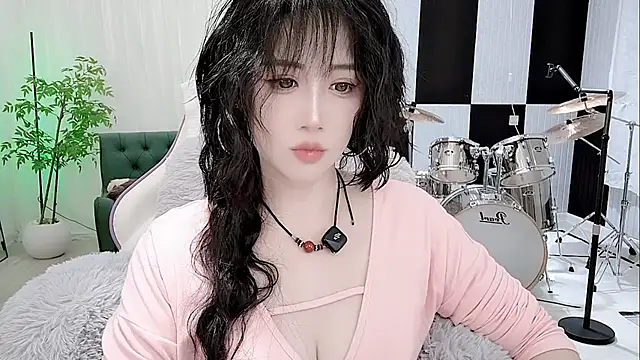 Vaness-a online show from October 12, 7:04 pm