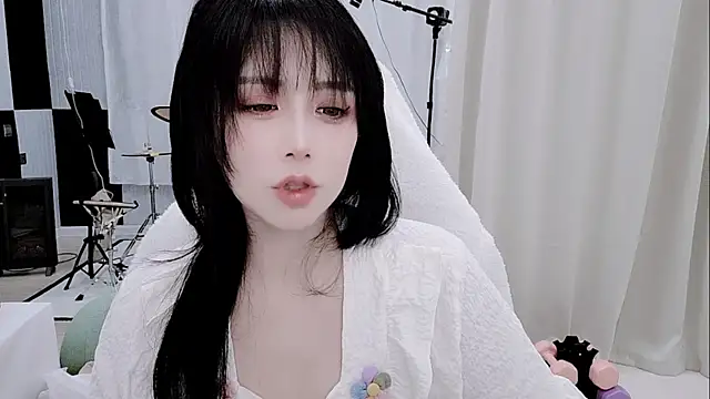 Vaness-a online show from May 16, 12:53 am