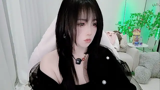 Vaness-a online show from February 13, 7:58 pm