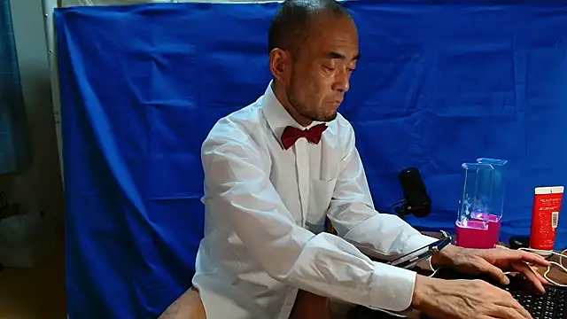 Snapshot of heita_omori chatting on October 7, 1:23 pm heita omori online show from October 7, 1:23 pm