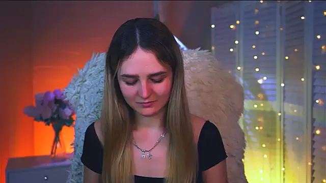 DeboraLarson online show from February 18, 3:15 am