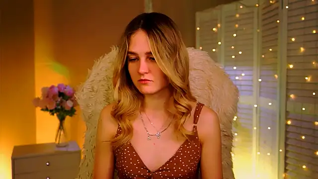 DeboraLarson online show from February 9, 3:26 am