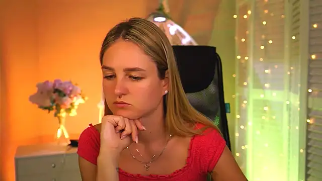 DeboraLarson online show from March 29, 3:08 am