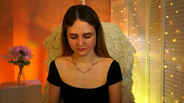 DeboraLarson online show from February 13, 3:39 am