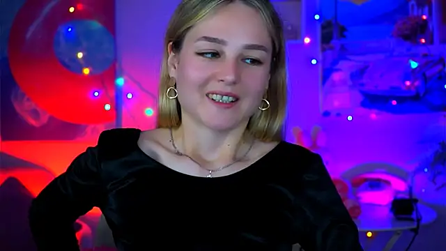 Snapshot of DeboraLarson chatting on October 17, 4:16 am DeboraLarson online show from October 17, 4:16 am