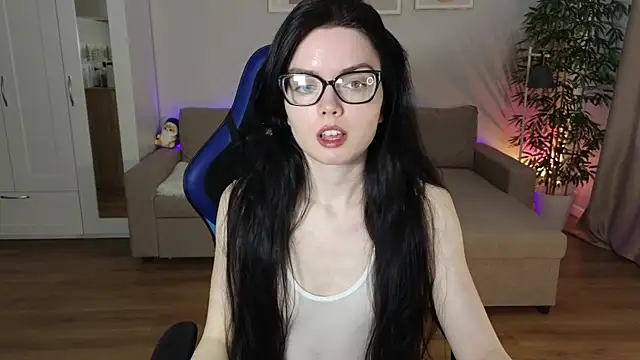 likeamoss online show from June 26, 8:53 am