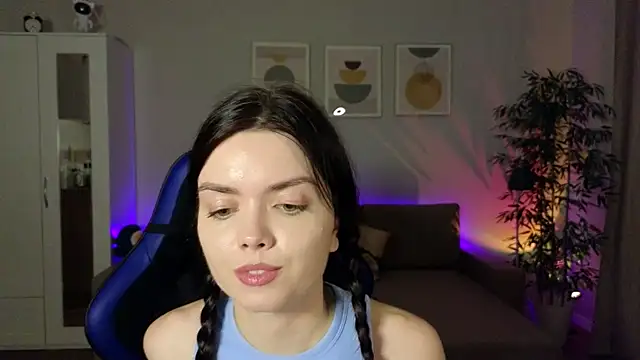 likeamoss online show from May 4, 3:59 pm