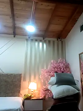 ashley  foxx  online show from January 17, 1:47 pm