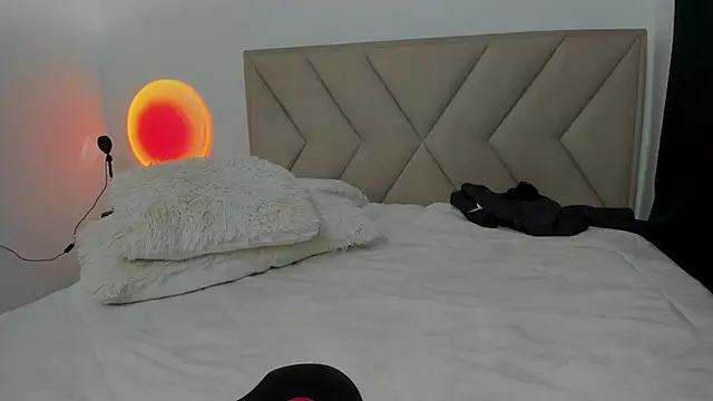 Snapshot of Bonnieshyy chatting on September 21, 9:20 pm Bonnieshyy online show from September 21, 9:20 pm