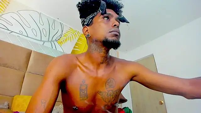bigblackhotx1 online show from September 28, 2:46 pm