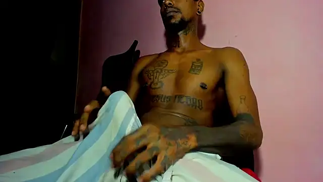 bigblackhotx1 online show from March 28, 10:27 am