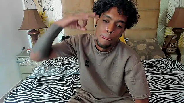 bigblackhotx1 online show from December 21, 1:24 pm