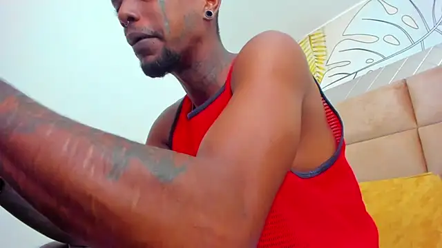 Snapshot of hot_ebanospicy chatting on February 13, 5:02 pm hot ebanospicy online show from February 13, 5:02 pm