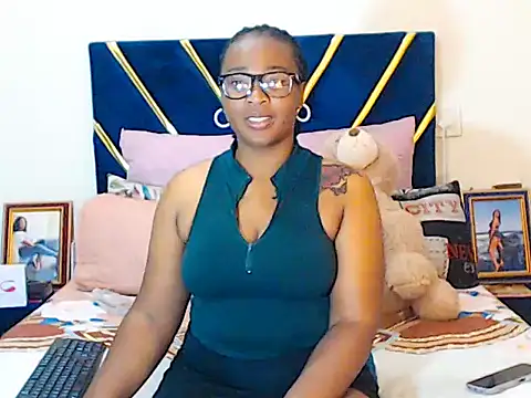 veronica1xxx online show from March 12, 3:56 am