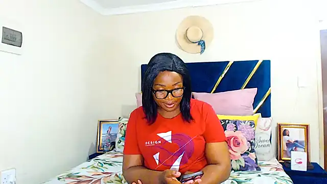 Snapshot of veronica1xxx chatting on October 3, 2:26 am veronica1xxx online show from October 3, 2:26 am