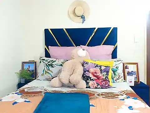 Snapshot of veronica1xxx chatting on October 20, 7:14 pm veronica1xxx online show from October 20, 7:14 pm