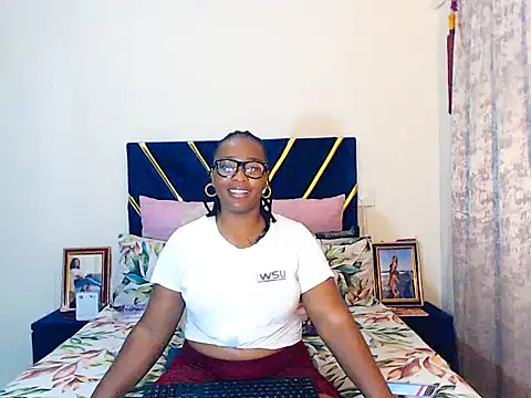 veronica1xxx online show from February 25, 9:14 pm