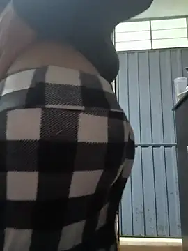 Kasandra02 online show from June 15, 7:02 pm