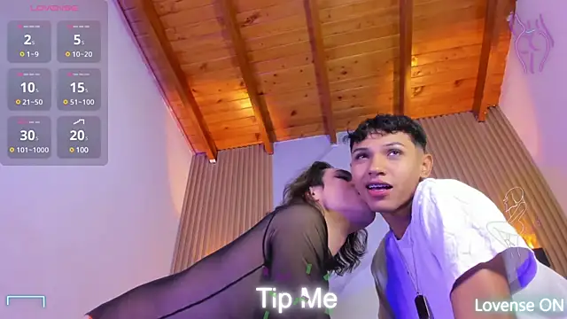 Snapshot of miss_Ari chatting on March 17, 12:10 am miss Ari online show from March 17, 12:10 am