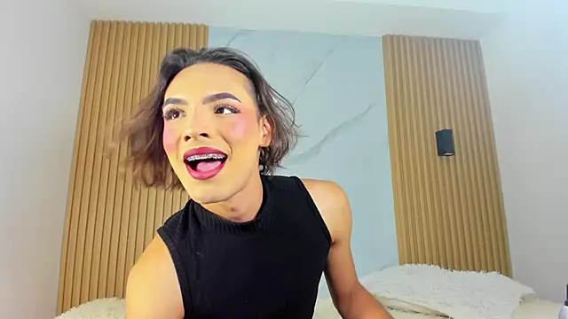 Snapshot of miss_Ari chatting on December 20, 6:56 pm miss Ari online show from December 20, 6:56 pm