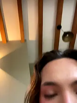 Snapshot of miss_Ari chatting on October 3, 10:33 pm miss Ari online show from October 3, 10:33 pm