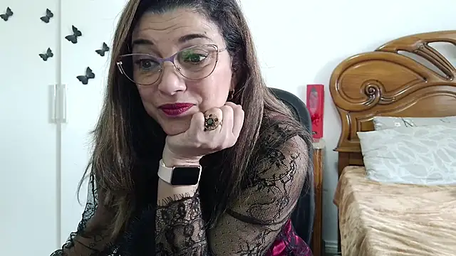 Julie Boronat26 online show from March 3, 2:46 pm