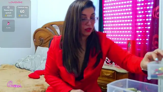 Julie Boronat26 online show from March 25, 11:42 am