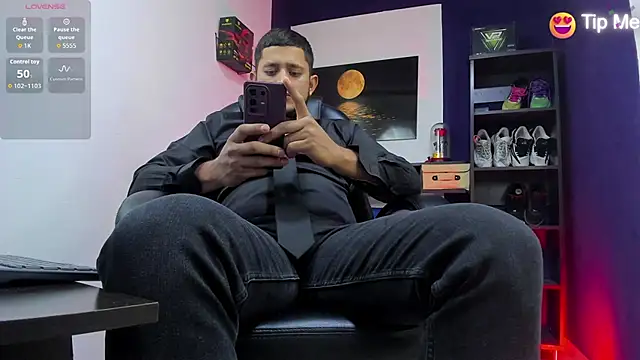 Marcos garcias online show from June 2, 5:40 am