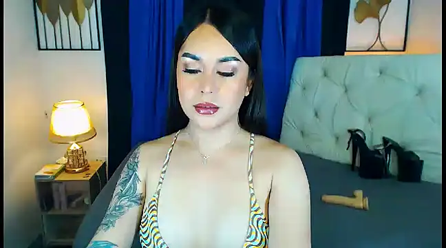 Snapshot of asian_ishnakhan chatting on March 7, 10:32 pm asian ishnakhan online show from March 7, 10:32 pm