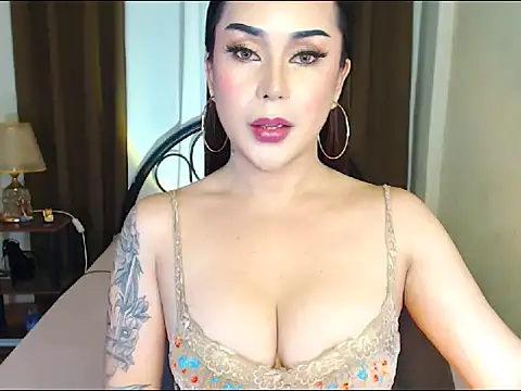Snapshot of asian_ishnakhan chatting on September 22, 12:33 pm asian ishnakhan online show from September 22, 12:33 pm