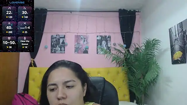 candiapole online show from March 13, 12:56 pm