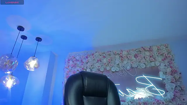 GabriellaLee online show from May 2, 3:34 am