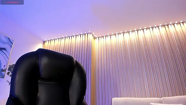 Snapshot of GabriellaLee chatting on November 5, 3:20 am GabriellaLee online show from November 5, 3:20 am