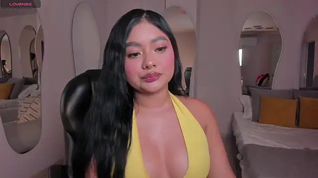 Snapshot of GabriellaLee chatting on November 27, 2:56 am GabriellaLee online show from November 27, 2:56 am