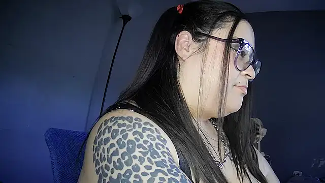 Snapshot of tillymarie34 chatting on February 10, 7:49 pm tillymarie34 online show from February 10, 7:49 pm