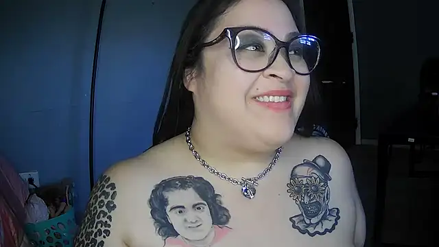 Snapshot of tillymarie34 chatting on March 14, 6:39 pm tillymarie34 online show from March 14, 6:39 pm