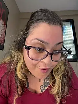 Snapshot of tillymarie34 chatting on July 13, 11:48 pm tillymarie34 online show from July 13, 11:48 pm