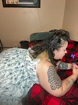 Snapshot of tillymarie34 chatting on July 10, 4:12 am tillymarie34 online show from July 10, 4:12 am