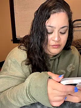 tillymarie34 online show from November 9, 4:05 am