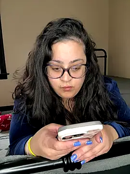 tillymarie34 online show from November 18, 6:00 pm