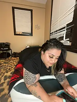Snapshot of tillymarie34 chatting on June 16, 2:44 am tillymarie34 online show from June 16, 2:44 am