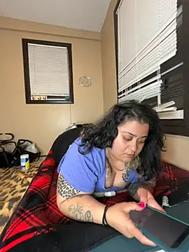 Snapshot of tillymarie34 chatting on June 24, 3:49 am tillymarie34 online show from June 24, 3:49 am