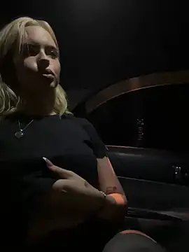 DollyScott1 online show from January 29, 6:22 am