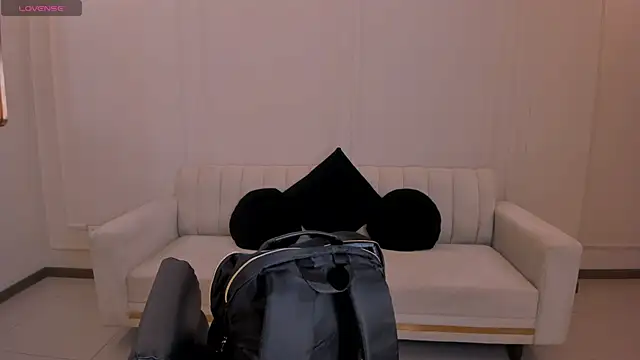 StacyWoods online show from May 31, 11:16 am