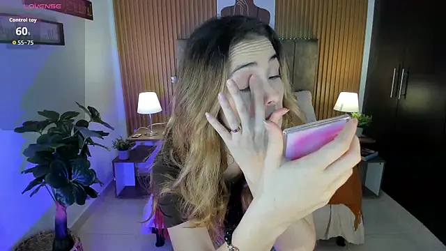 StacyWoods online show from January 15, 7:28 pm